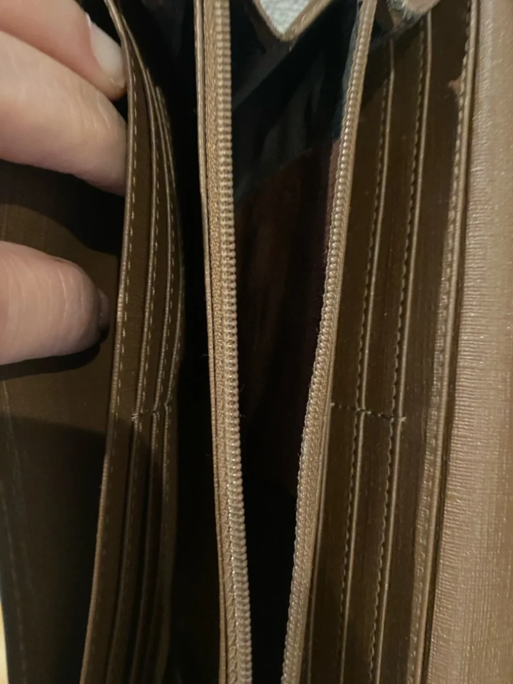 Rehab/Project!! Gucci Beige Monogram Canvas Wallet with buckle detail. - Picture 6 of 11
